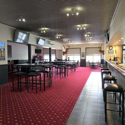The bar at The Top Pub Rosebery — full view